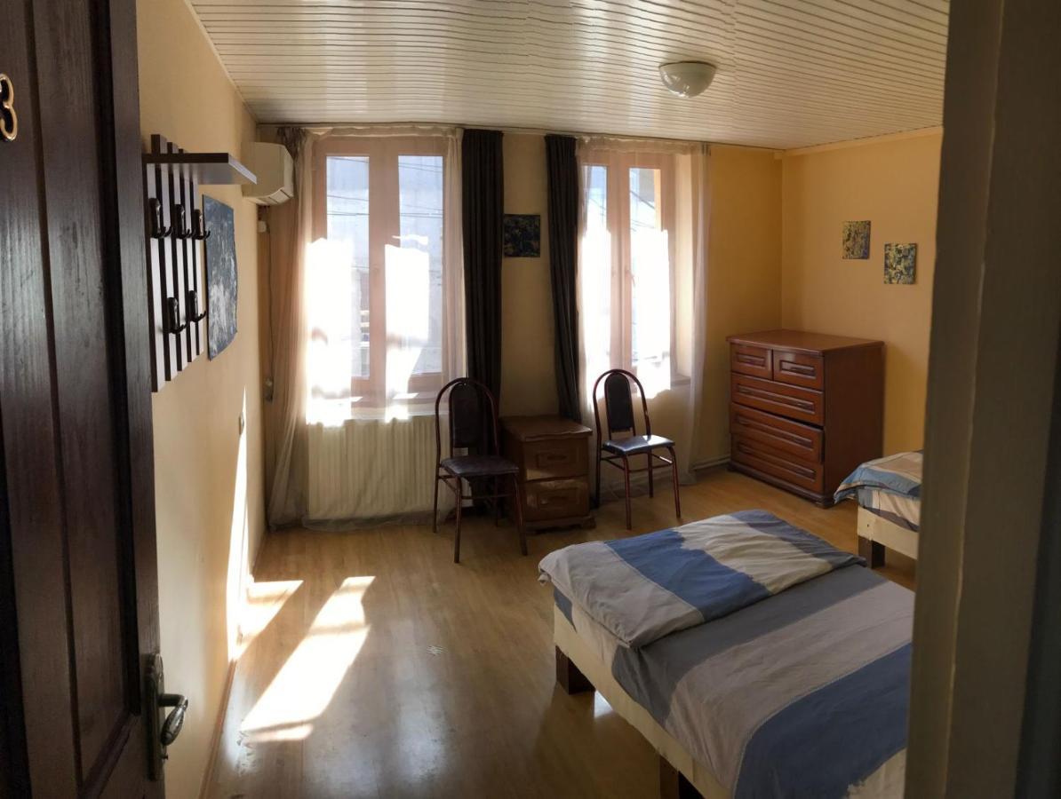 Home Stay Georgia 트빌리시 외부 사진